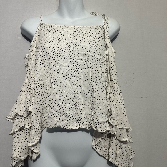 Style Rack Tops - Style Rack Cream Asymmetrical open shoulder Ruffled sleeved Blouse